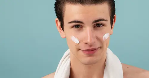กันแดด SPF 50+ สำหรับผู้ชาย ดูแลผิวได้ไม่ยุ่งยาก